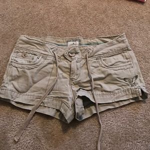 Khaki American Eagle shorts