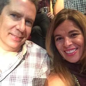 Meet your Posher, Laura dave