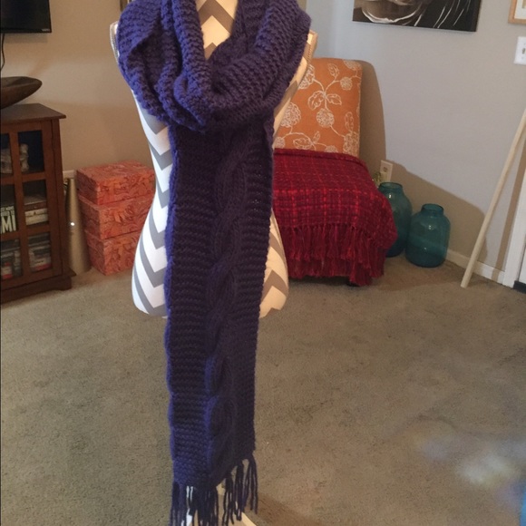 Long purple Scarf