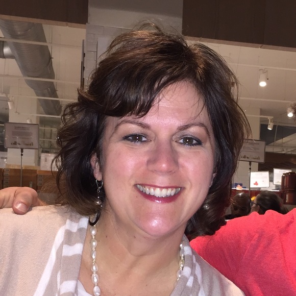 Meet your Posher, Ann elise