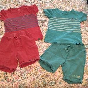 2 matching boys short sets