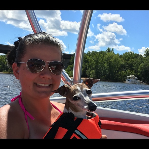 Meet your Posher, Audrey - Picture 2 of 6