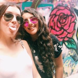 Meet your Posher, Nicole