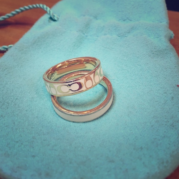 Coach Ring Set - Picture 1 of 4