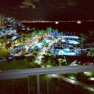 Meet your Posher, Eduardo