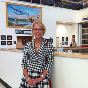 Meet your Posher, Candy