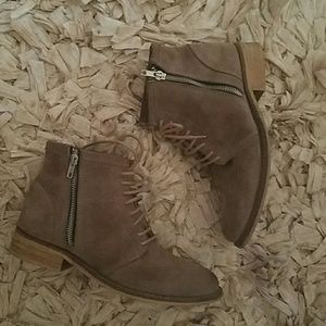 Steve Madden Suede Taupe Booties