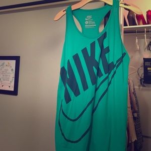 Nike fitted sports top