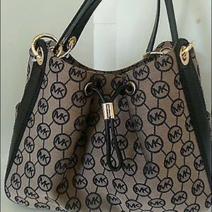 Michael Kors Ludlow Jaquard Shoulder Bag