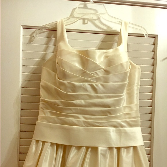Modest wedding dress