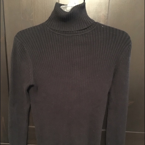 Gap Black long sleeve turtleneck size Small