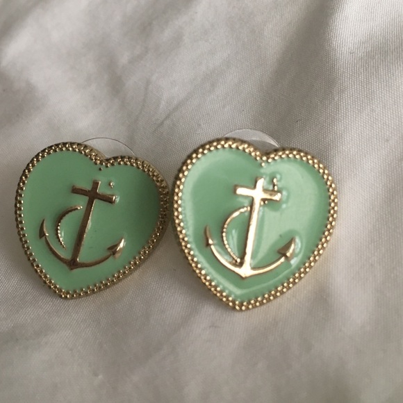 Mint Green Anchor Heart Earrings - Picture 2 of 3