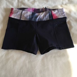 Lululemon workout shorts size 6
