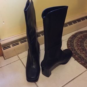Sudini black leather boots
