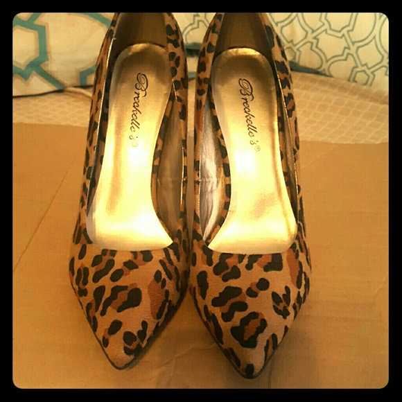 Heels - Picture 1 of 3