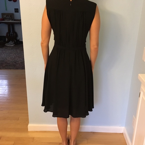 BCBGMAXAZRIA Black sleeveless midi dress - Picture 3 of 4