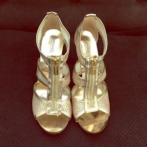 ‼️REDUCED Gold Berkley T-Strap Sandal