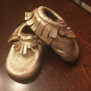 Freshly Picked gold moccasins! Size 2 ✨💗