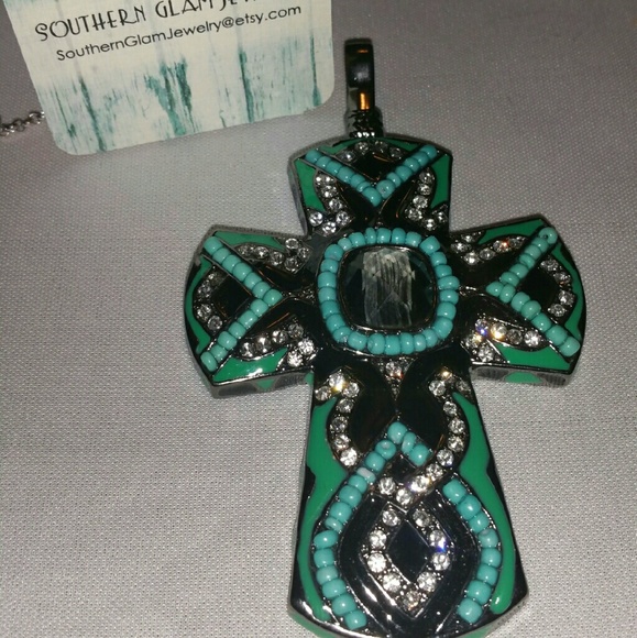 Statment Bling Pendant cross