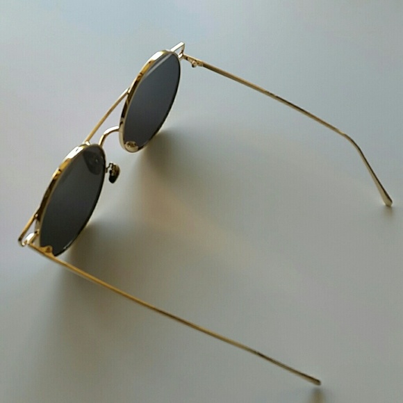 Purple Mirrored Oversized Round Sunglasses - Picture 3 of 4