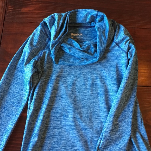 Women's Reebok long sleeve.