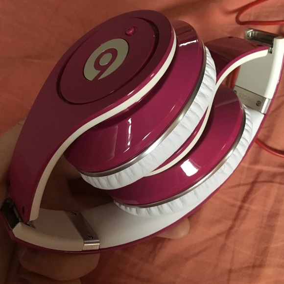 Original Studio beats by Dre. Worn once. - Picture 3 of 3