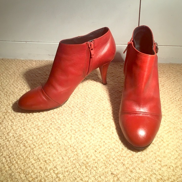Marc Jacobs heeled red booties sz 37