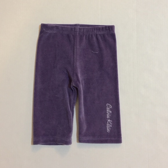 Calvin Klein Baby Girl Purple Velour Set Size 3/6M - Picture 3 of 3