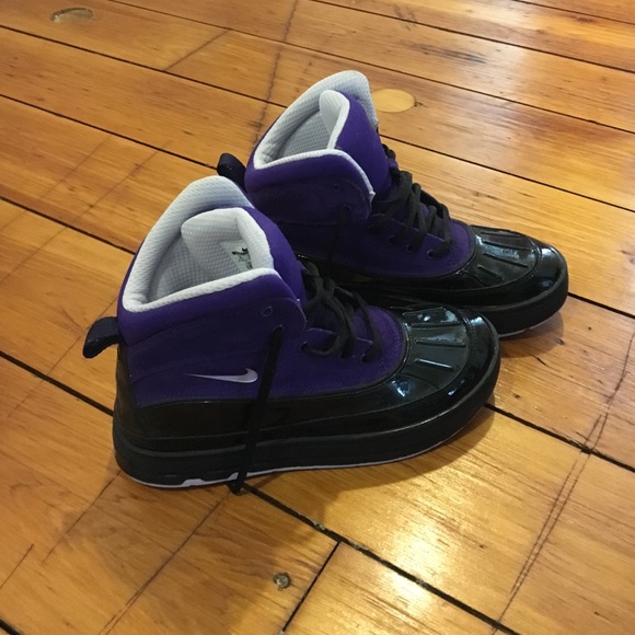 Nike acg winter boots