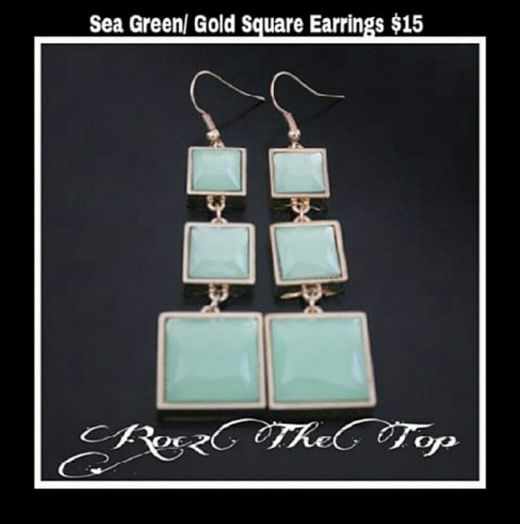 Earrings - Picture 1 of 1