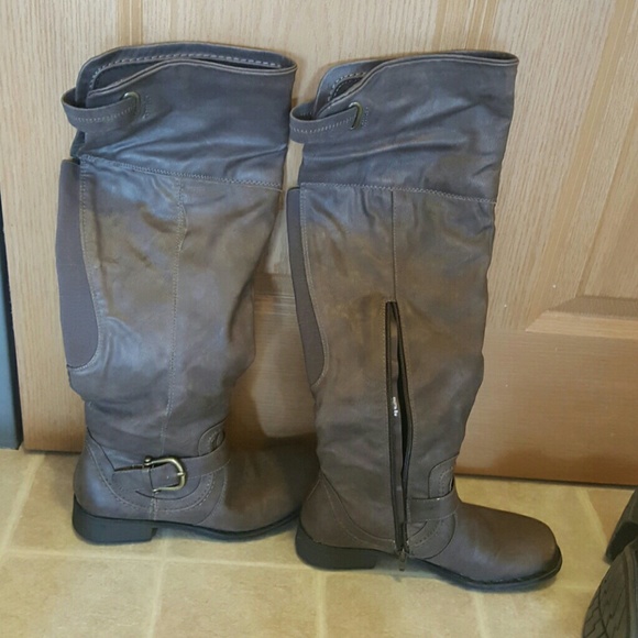 Flat Boots worn only about 5x rubber soles & heal