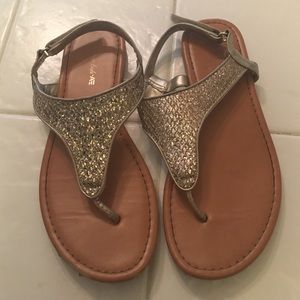 Girls gold t-strap sandal