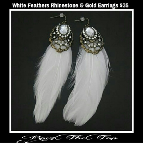 Earrings - Picture 1 of 1