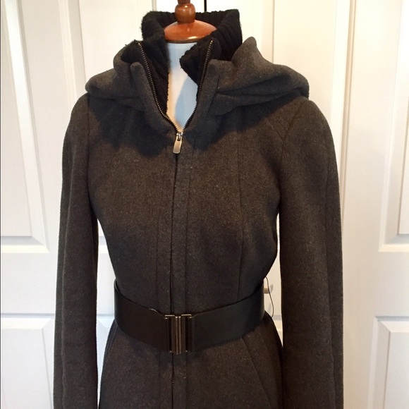 🆕 Zara Gray Wool Coat with Leather Belt Size L - Picture 2 of 4