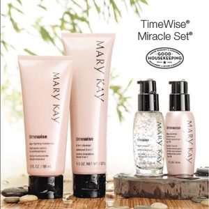 TimeWise Miracle Set - Normal to Oily
