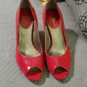 Red Pumps