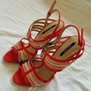 7.5 NWT ZARA sultry strappy sandal heels