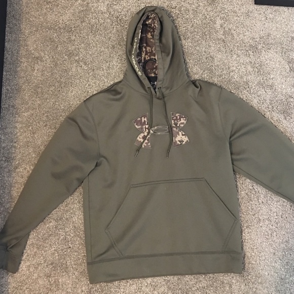 Mens underarmor tech camo green hoodie