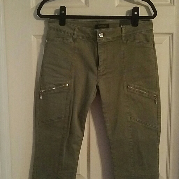 Stretchy crop jeans,  army green.