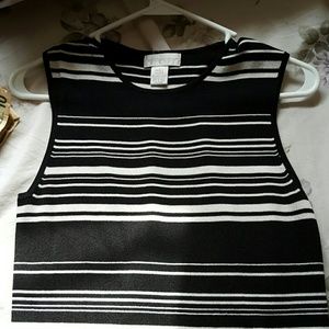 Remarkable shape! Worthington Sweater