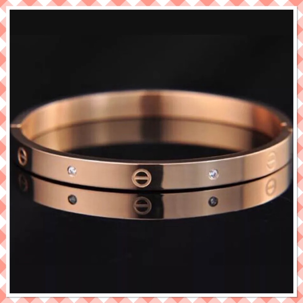 18K gold-plated stainless steel cuff - Picture 7 of 8