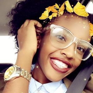 Meet your Posher, Camra