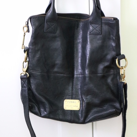 EUC  Fossil Vintage black leather bag