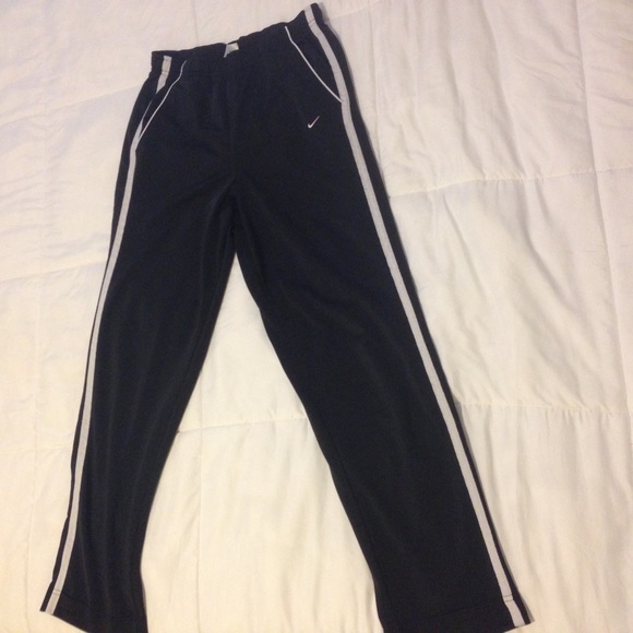 nike sweats - Picture 2 of 4