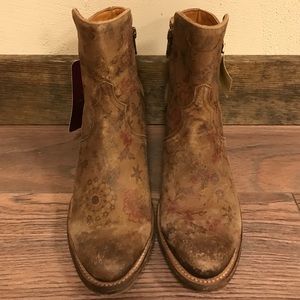 Ladies Lucchese Printed Booties