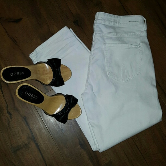 NWOT Calvin Klein Capris