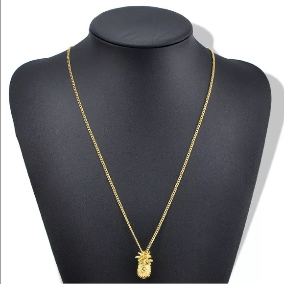 ✨🍾2 x HOST PICK✨🍾🍍PINEAPPLE NECKLACE 🍍 - Picture 4 of 4