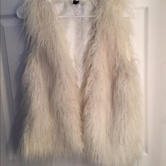 H&M white fur vest