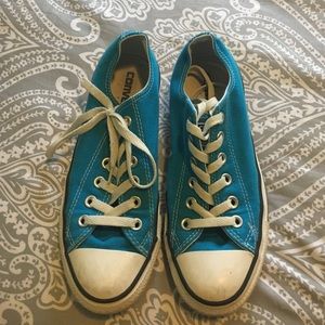 Electric Blue Converse 💖💖