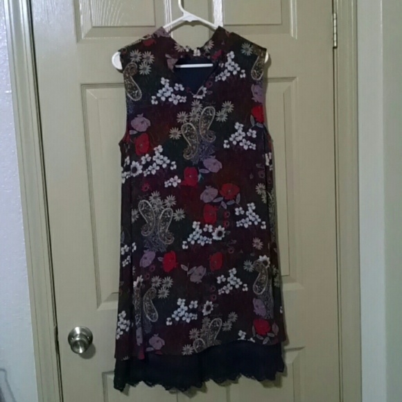 love & fire Dresses & Skirts - Cco Paisley dress nwot